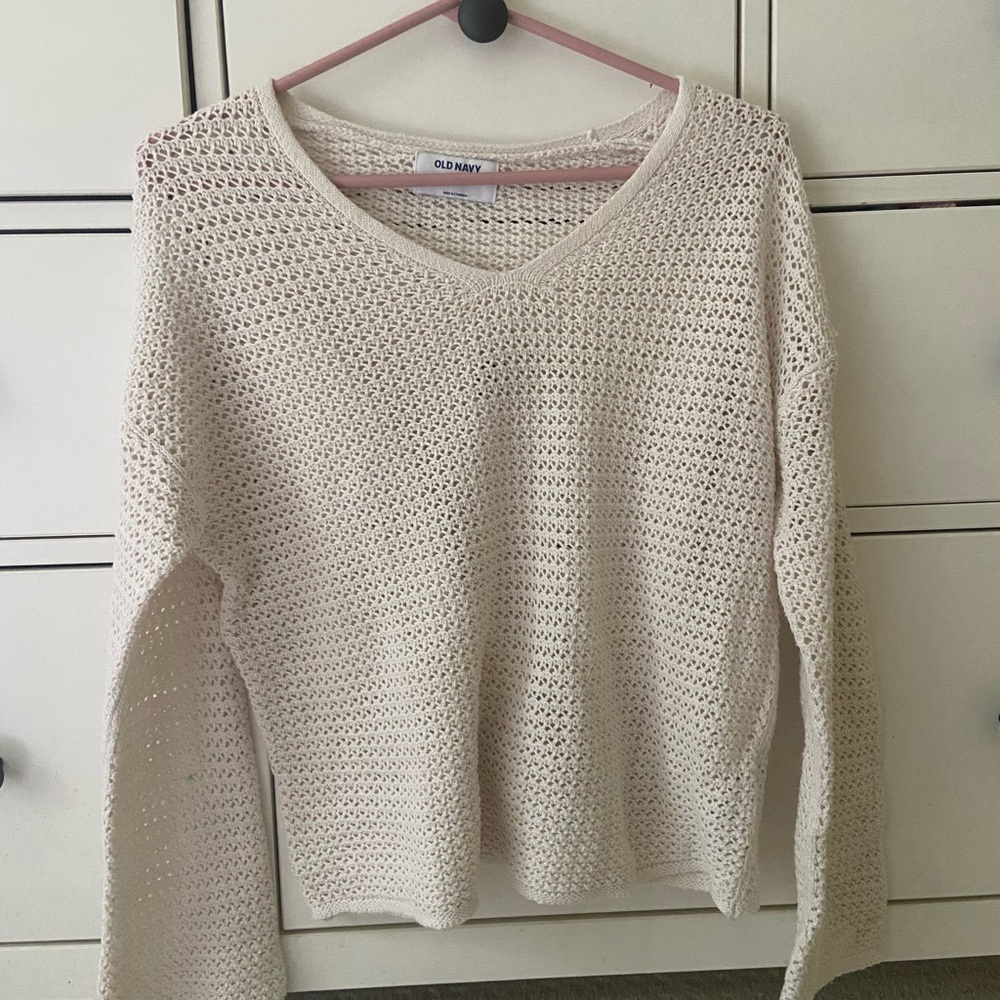 Old Navy Cream V-Neck Sweater with Textured Knit